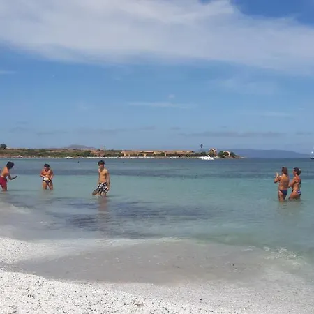 Aparthotel - Cala Lupo 3*